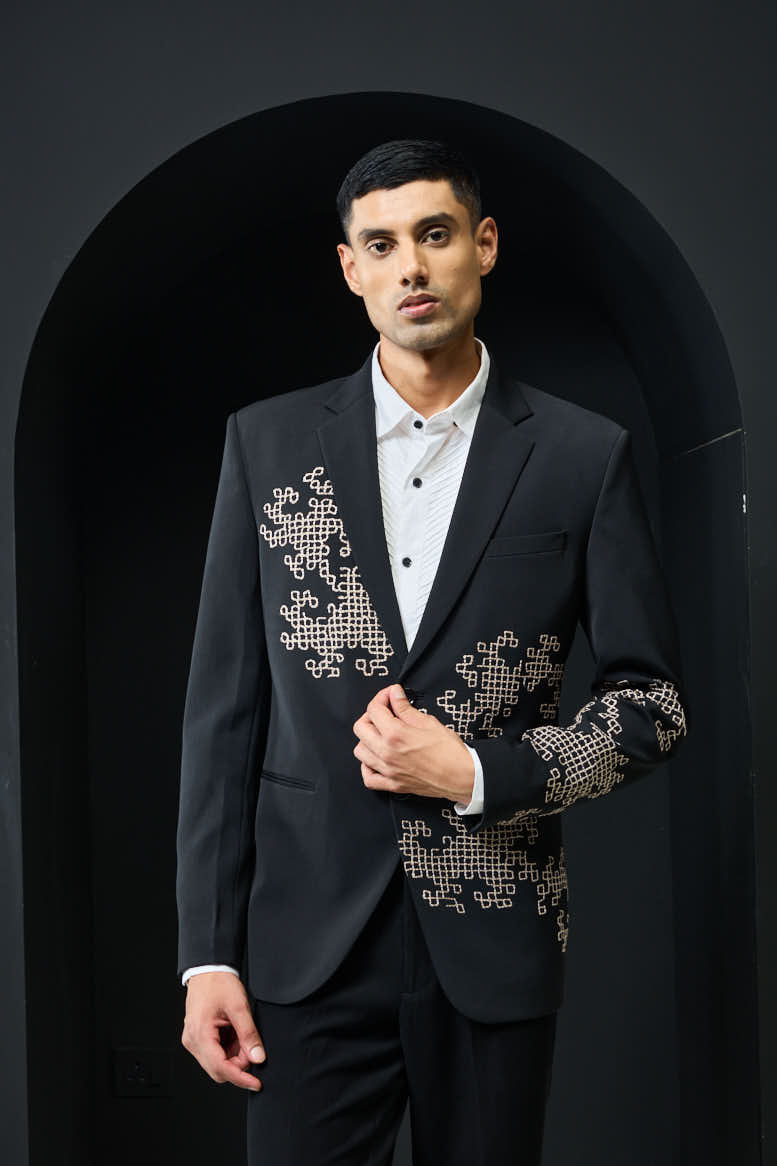 Black blazer detailing with thread work