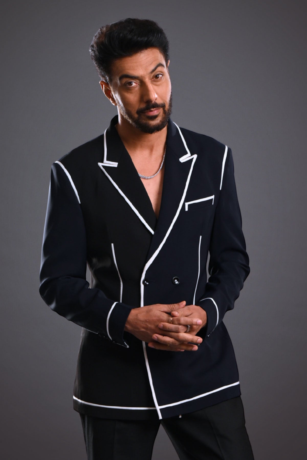 Ranveer Brar In Navy blue and black dual colour blazer set
