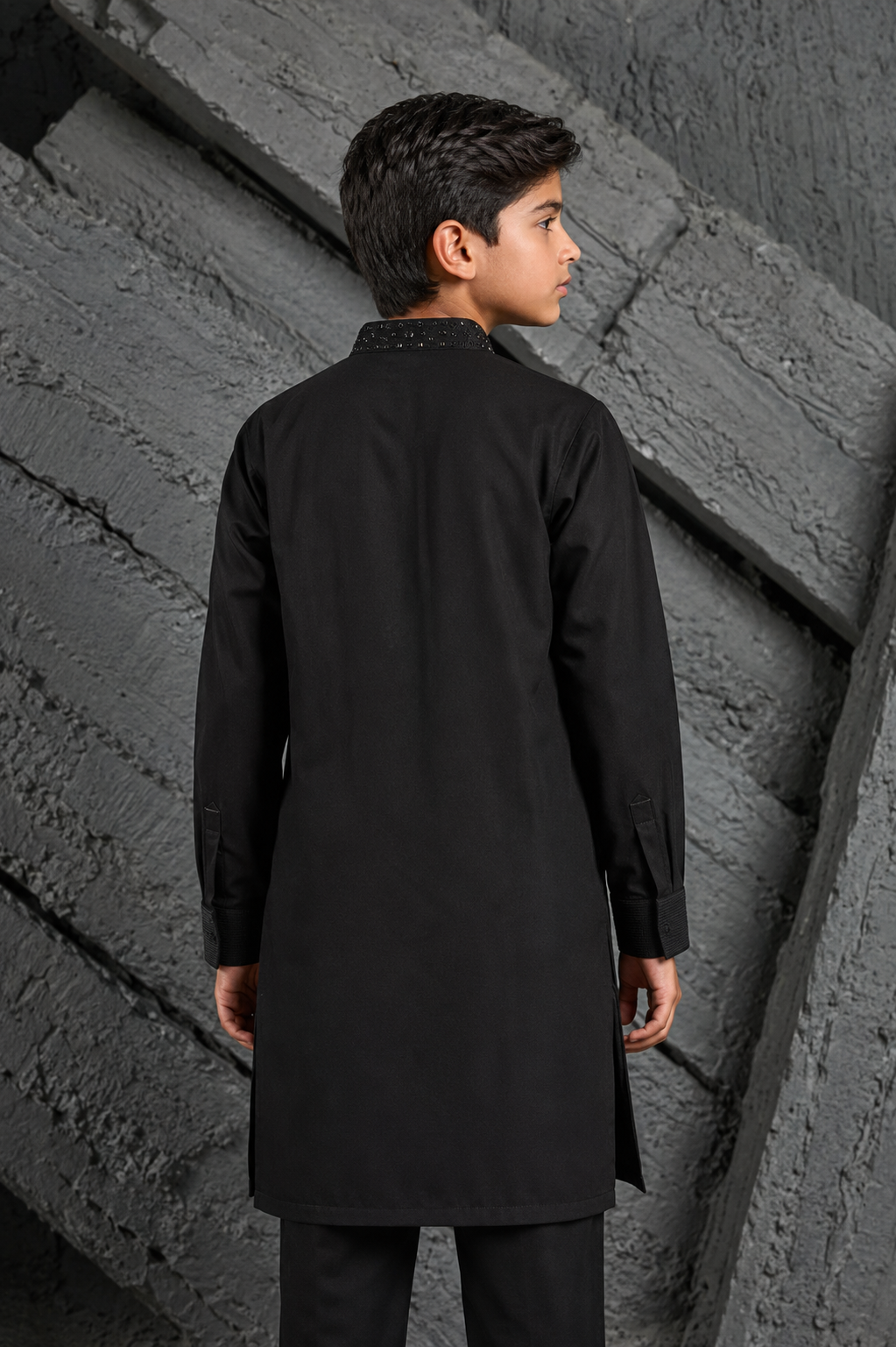 Noir Katdana Kurta Set