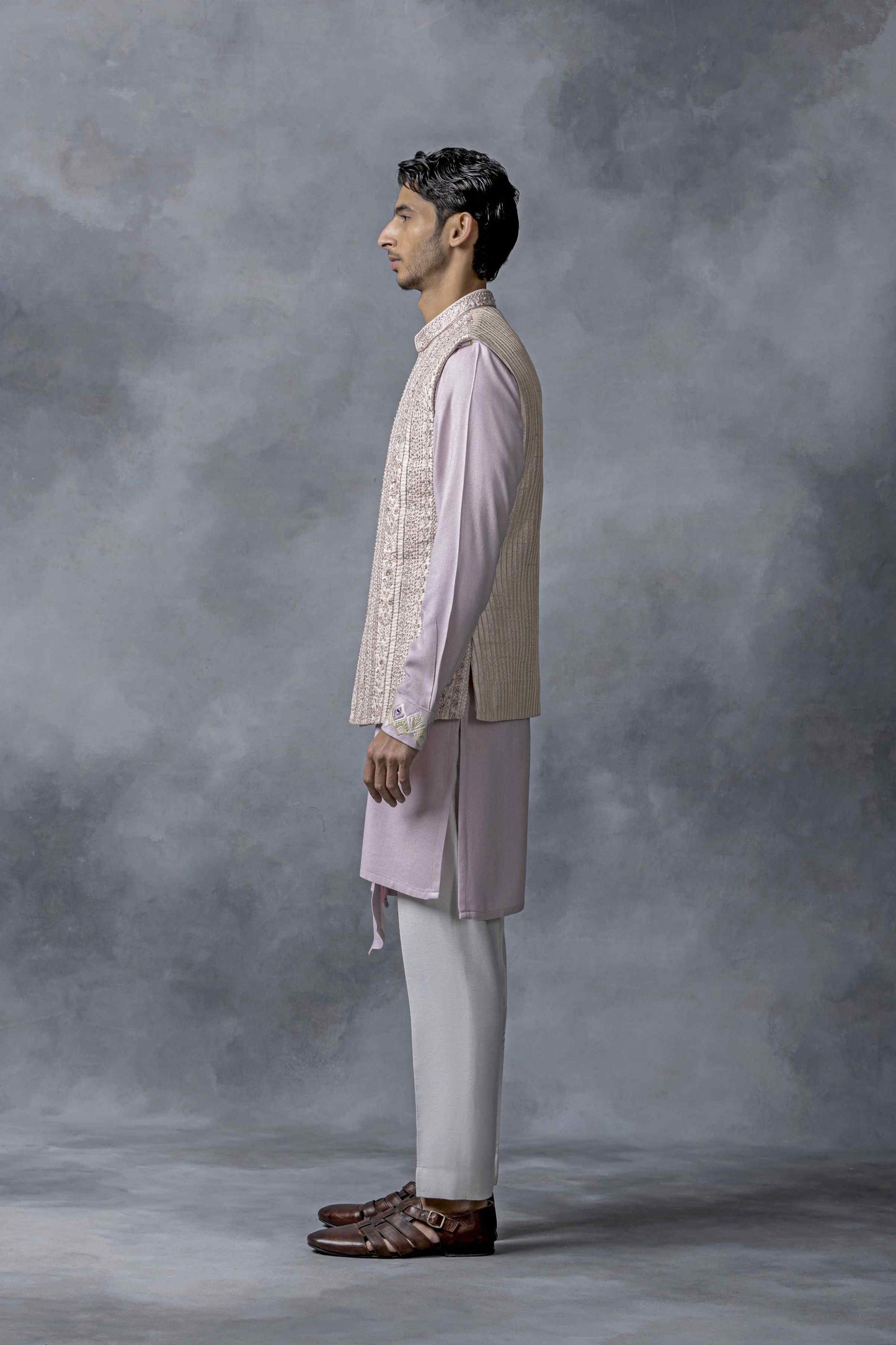 Dusty Thread Work Kurta Set