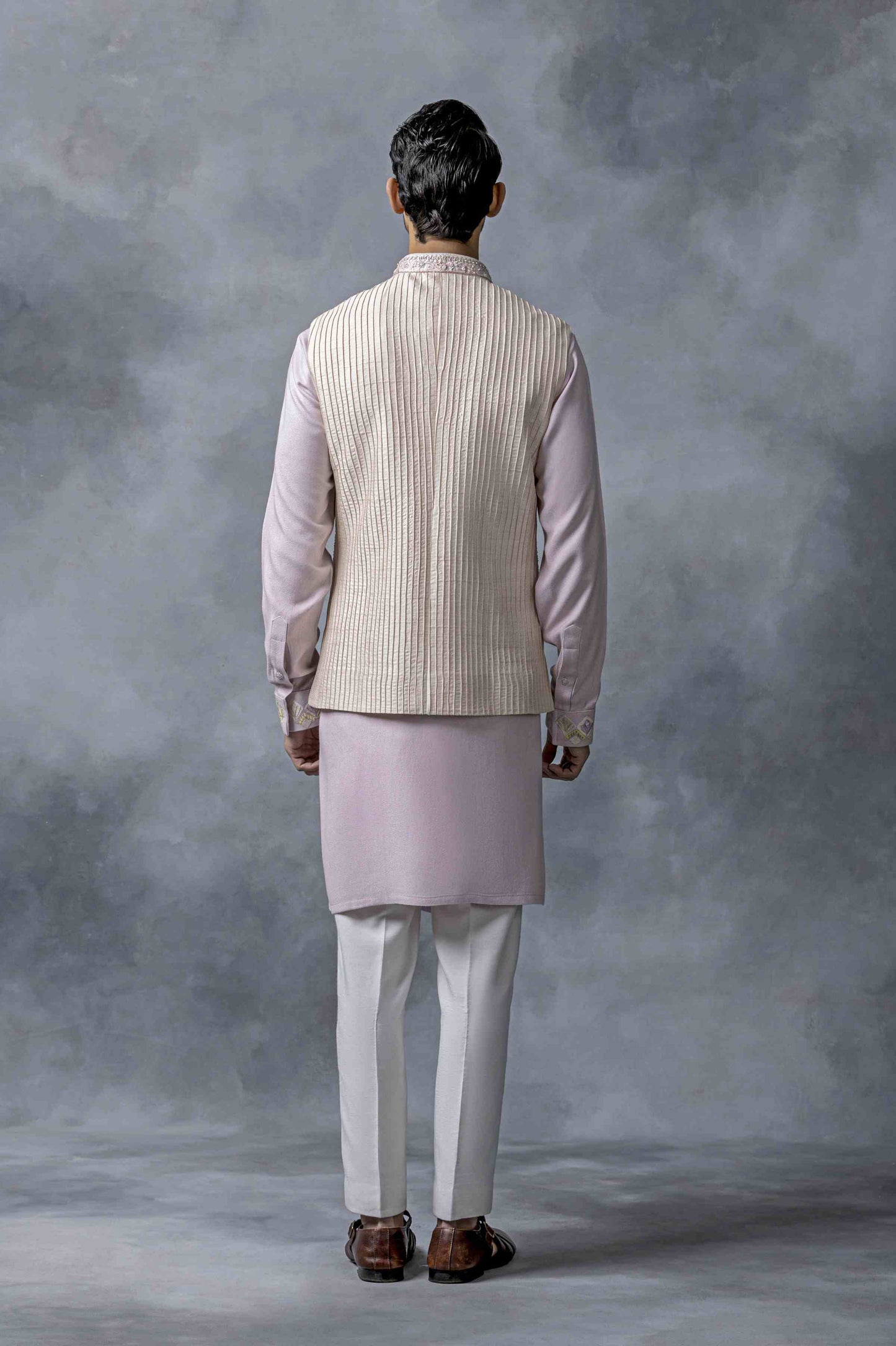 Dusty Thread Work Kurta Set