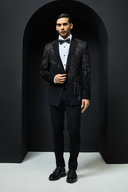 Black sand wash aplic worked tuxedo set