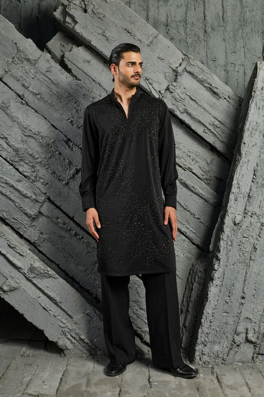 Noir Katdana Kurta Set